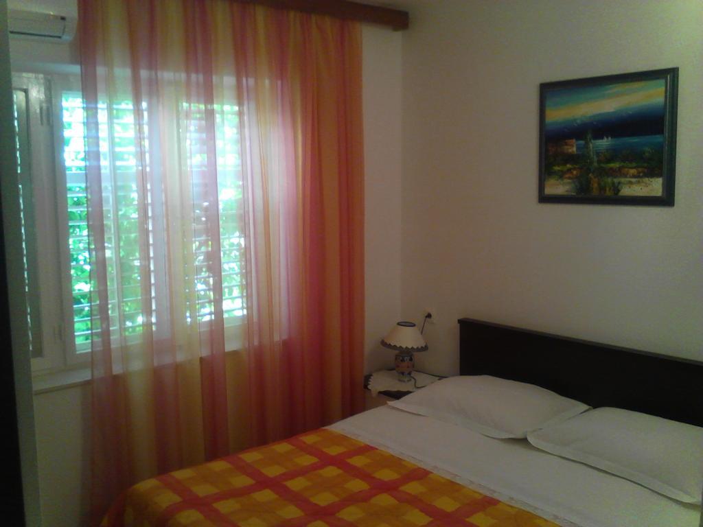 Apartments Curin Χβαρ Δωμάτιο φωτογραφία